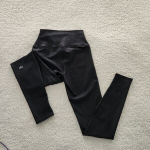 ALO Airlift Leggings (SM), PRISTINE condition